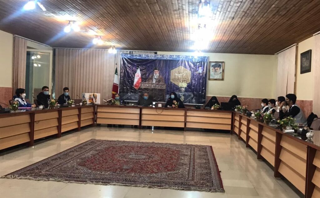 نشست انتخاب رئیس شورای دانش‌آموزی منطقه یک