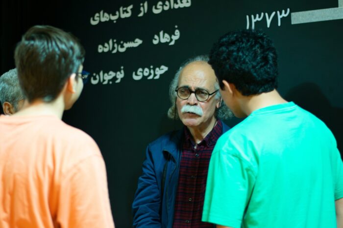 رویداد روز زبان مادری با حضور آقای فرهاد حسن‌زاده. دبیرستان دوره اول خاتم ولنجک